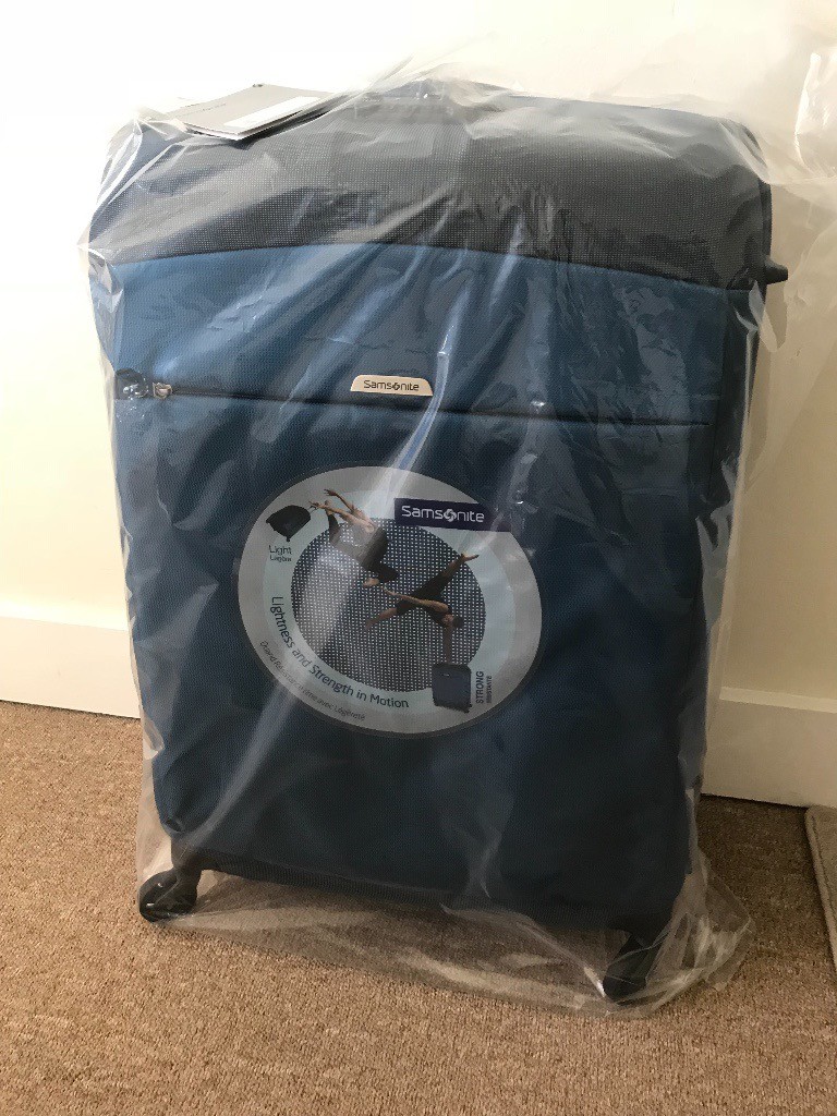 samsonite 76cm expandable spinner
